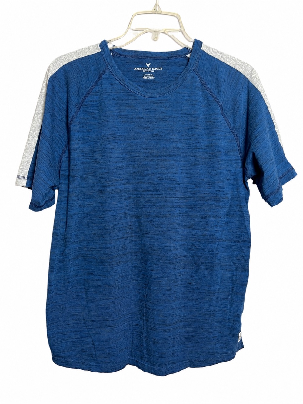 American Eagle Outfitters Men's LT Blue Gray Heathered Raglan Crew Neck Tee